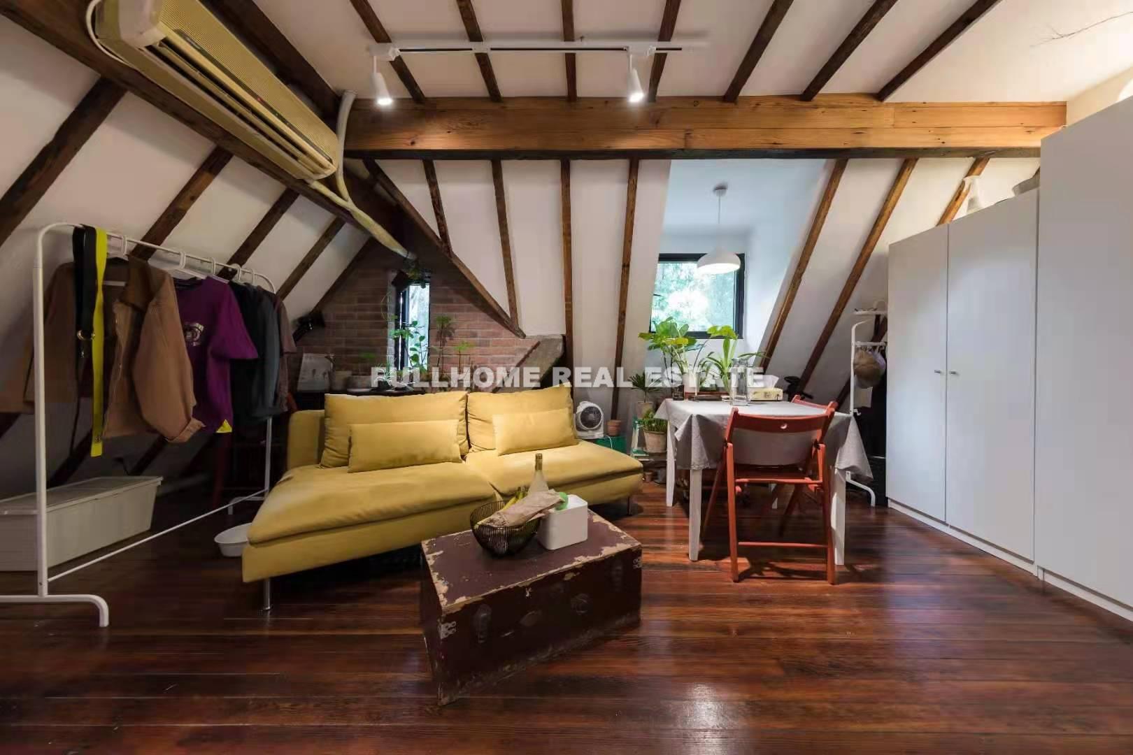 Similar property: No.1-700 Xinhua Road Old House, 1 bedrooms, 45 sqm in Shanghai