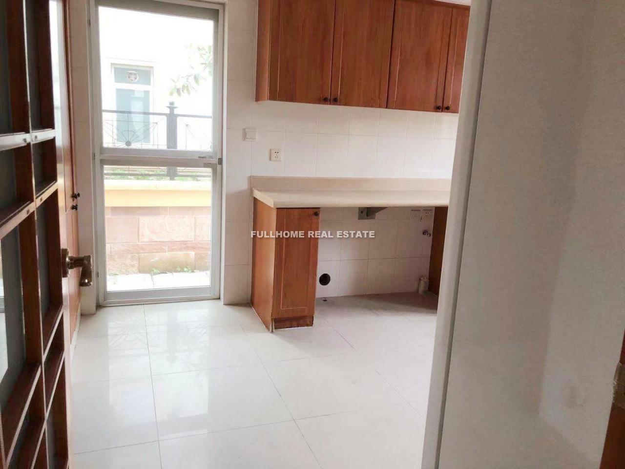 Golden Lake Garden - Interior view 8, Guangzhou rental property