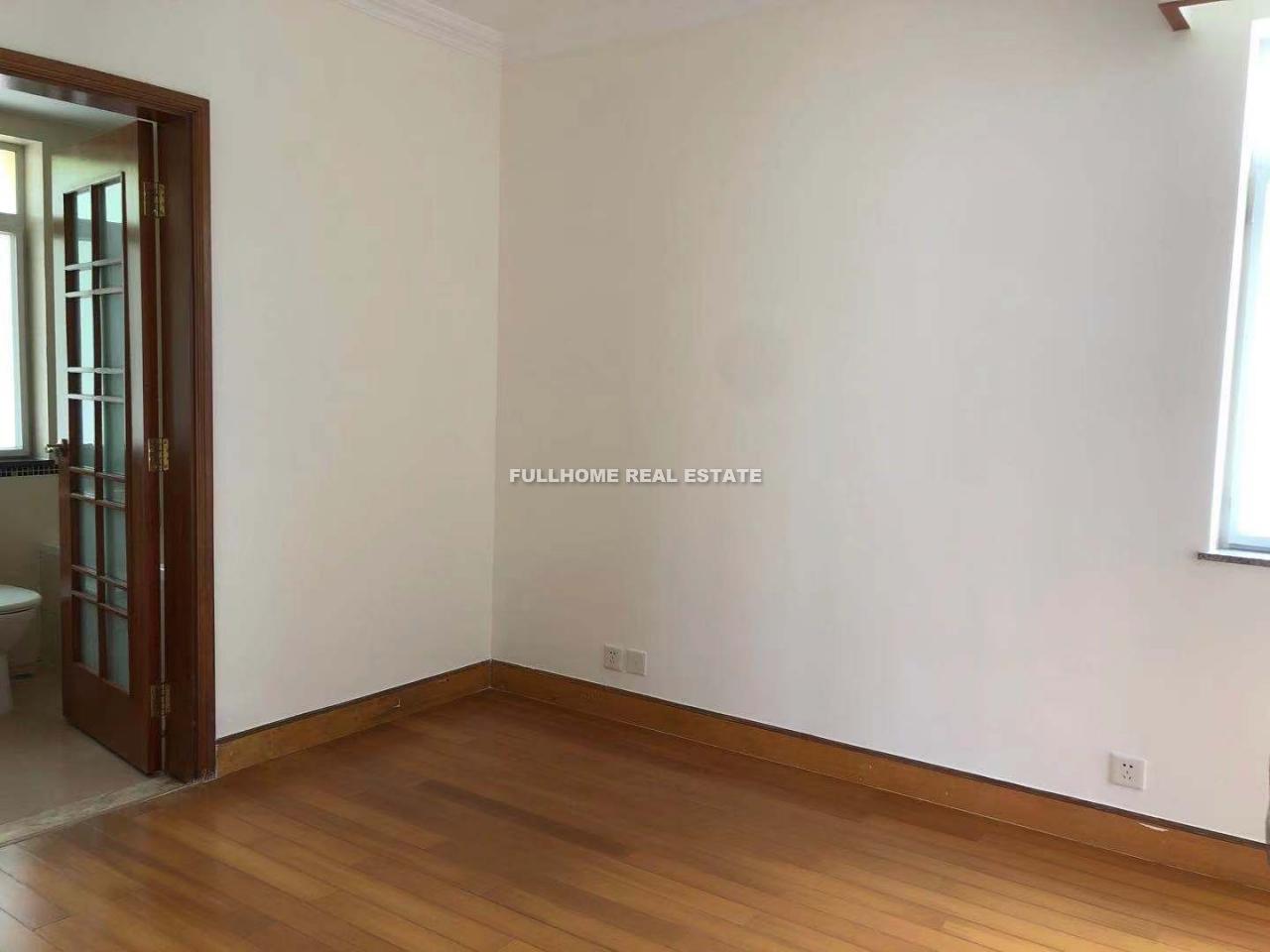 Golden Lake Garden - 3 bedroom apartment in Guangzhou, 