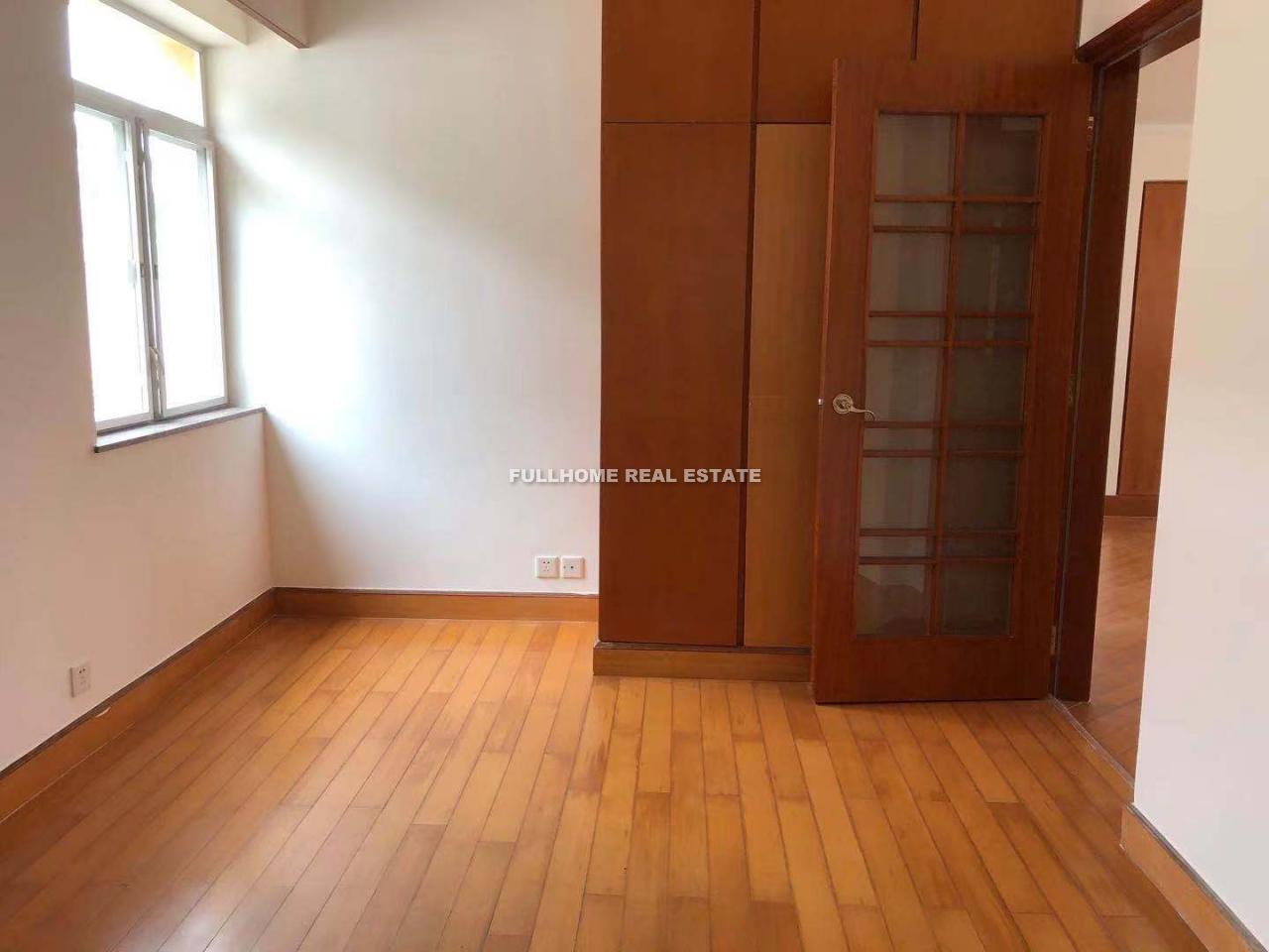 Golden Lake Garden - Interior view 15, Guangzhou rental property