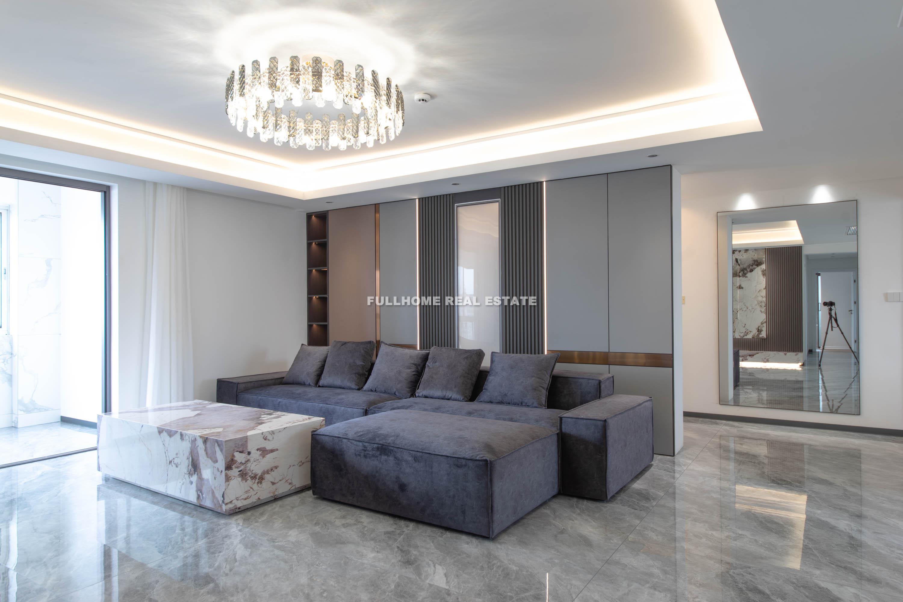 Same compound: Jufu Mansion, 3 bedrooms in Shanghai
