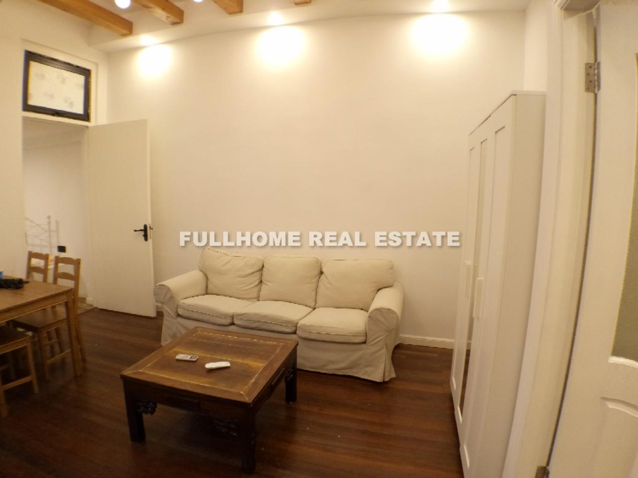 Lane1-500 Taiyuan Road Old House - 1 bedroom apartment in Shanghai, Xujiahui, Downtown