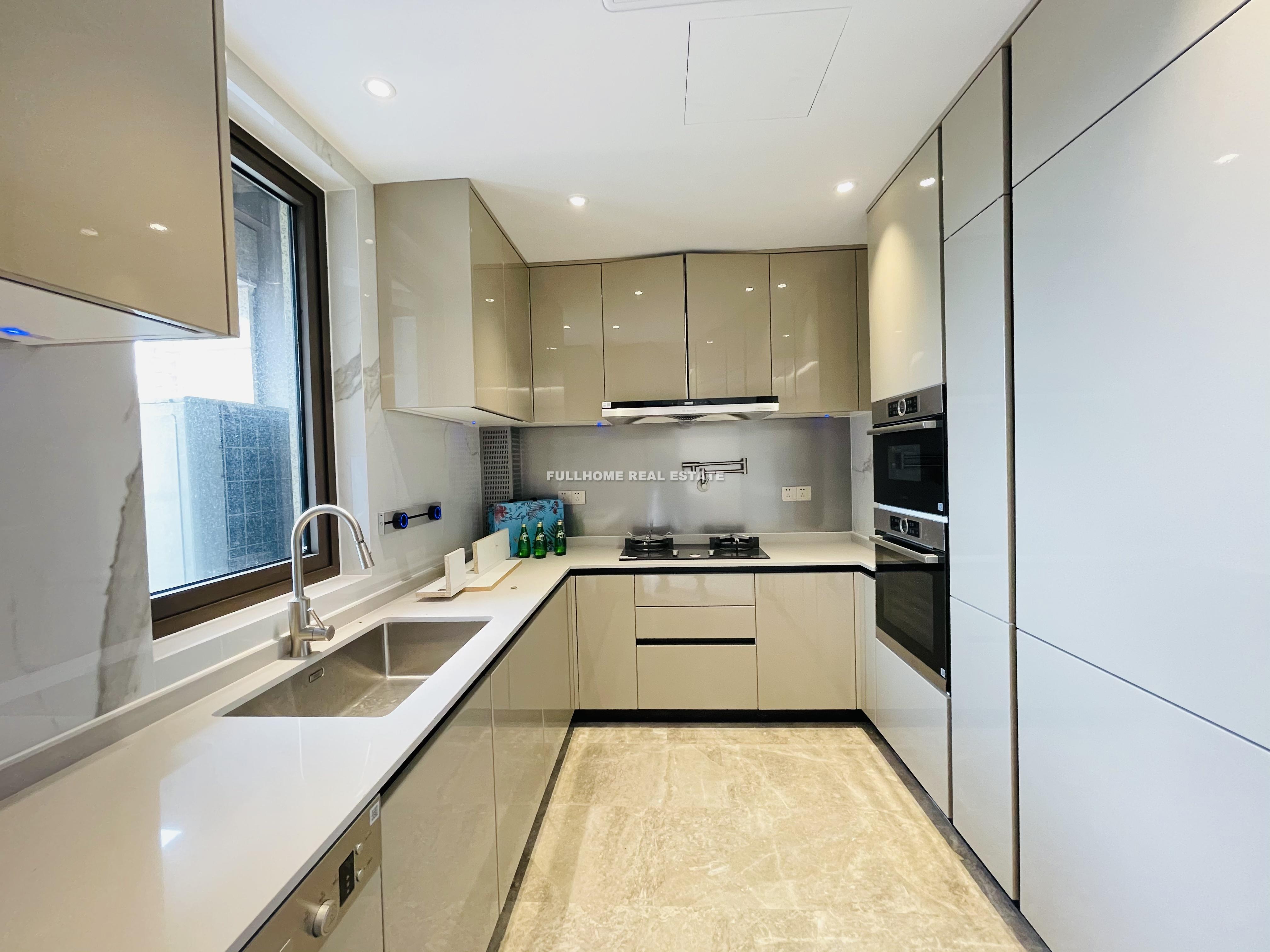 UNIONE - 4 bedroom apartment in Shanghai, Downtown, Downtown