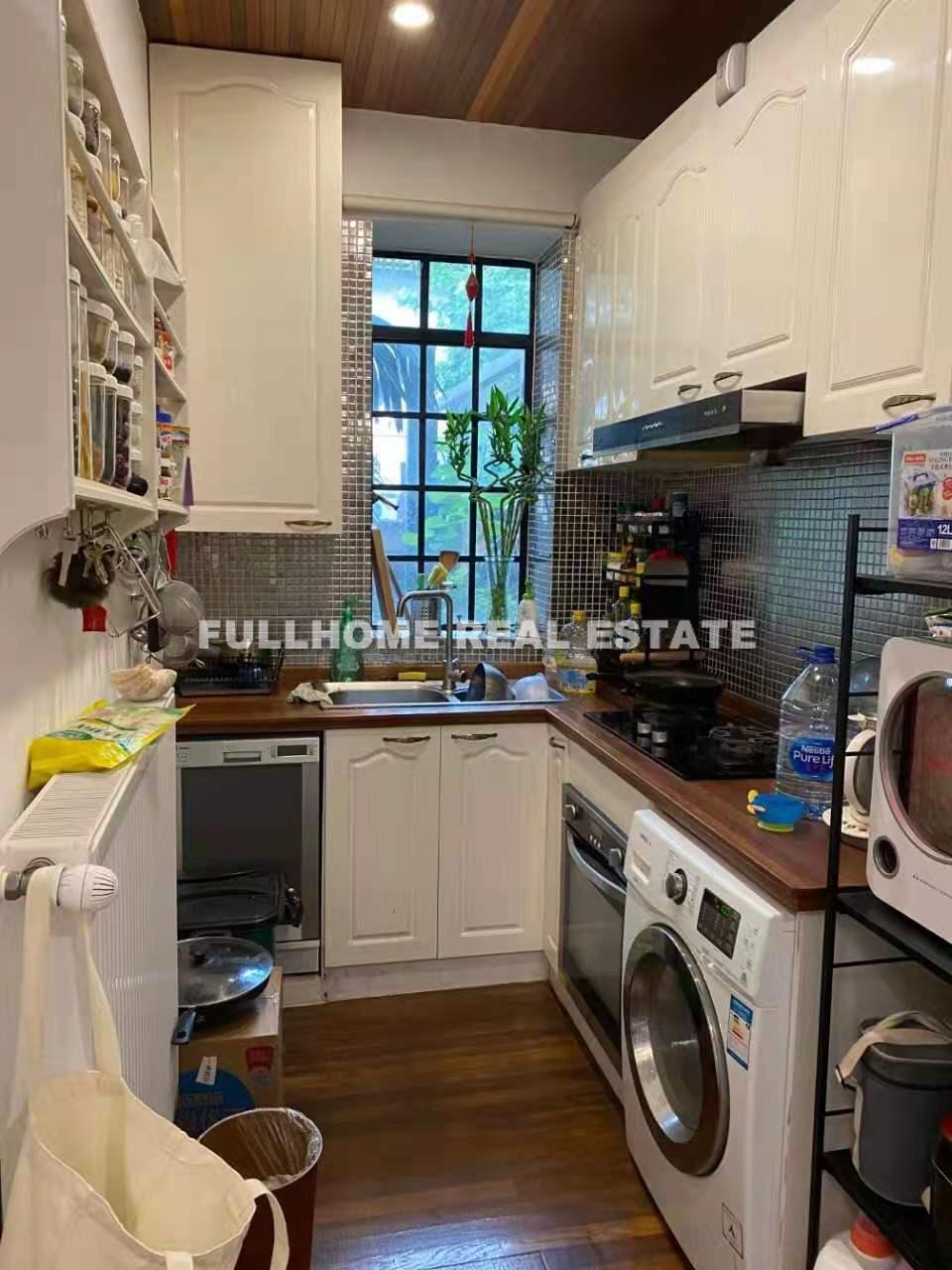 Lane 500-1000 Julu Road Old House	 - Interior view 6, Shanghai rental property