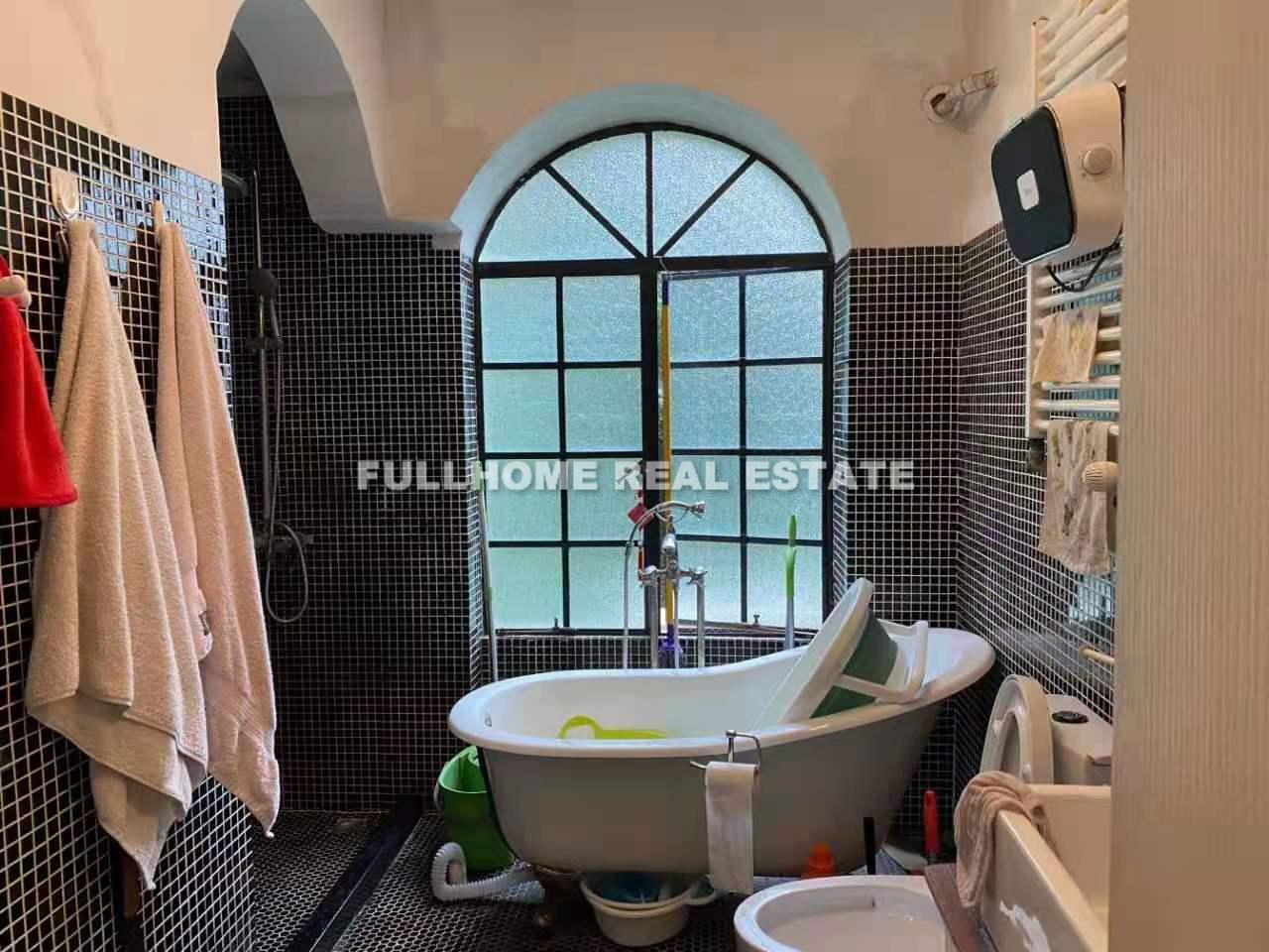 Lane 500-1000 Julu Road Old House	 - Interior view 5, Shanghai rental property