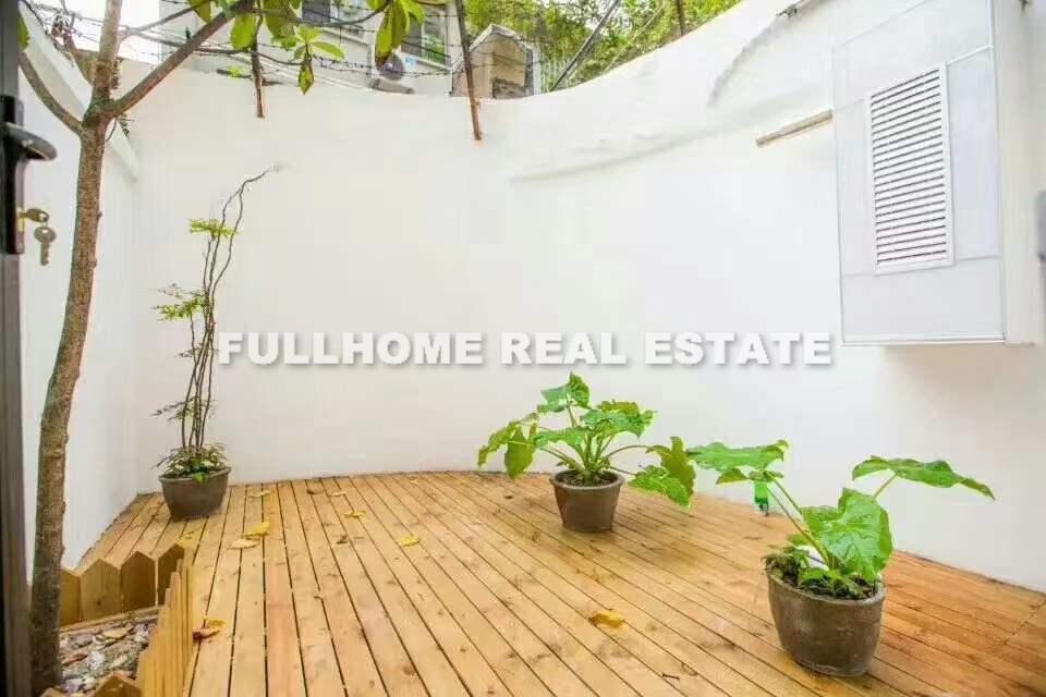 Lane 1-500 Caojiayan Road Old House - Interior view 2, Shanghai rental property
