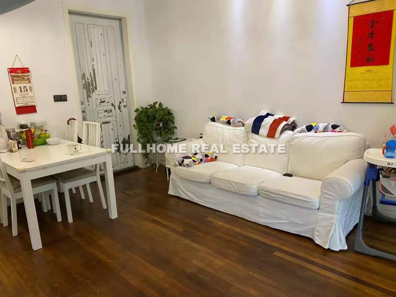 Lane 500-1000 Julu Road Old House	 - 2 bedroom apartment in Shanghai, FFC, Downtown