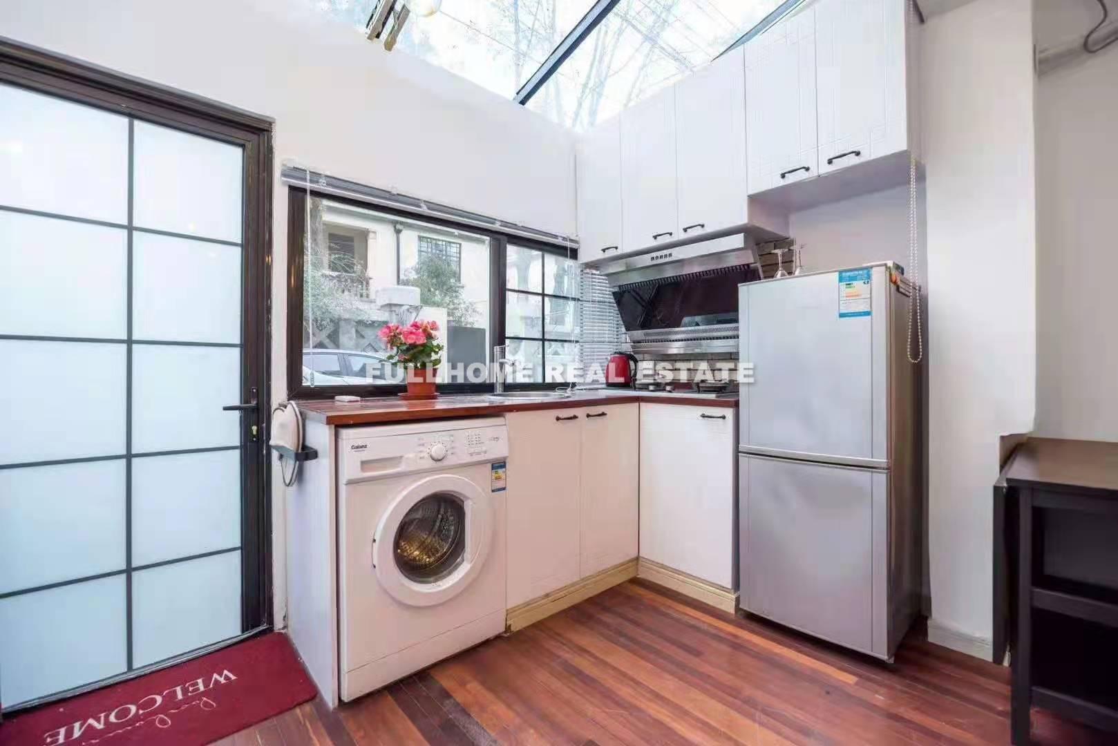 Lane1-500 Taiyuan Road Old House - Interior view 3, Shanghai rental property