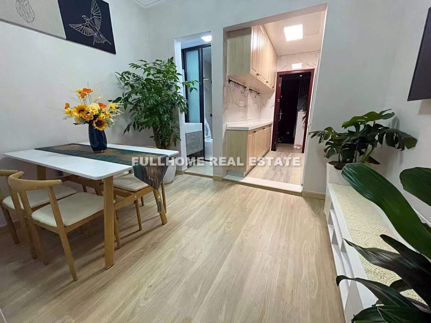 Lane 201-400 West Jianguo Road Old House  - 2 bedroom apartment in Shanghai, FFC, Downtown