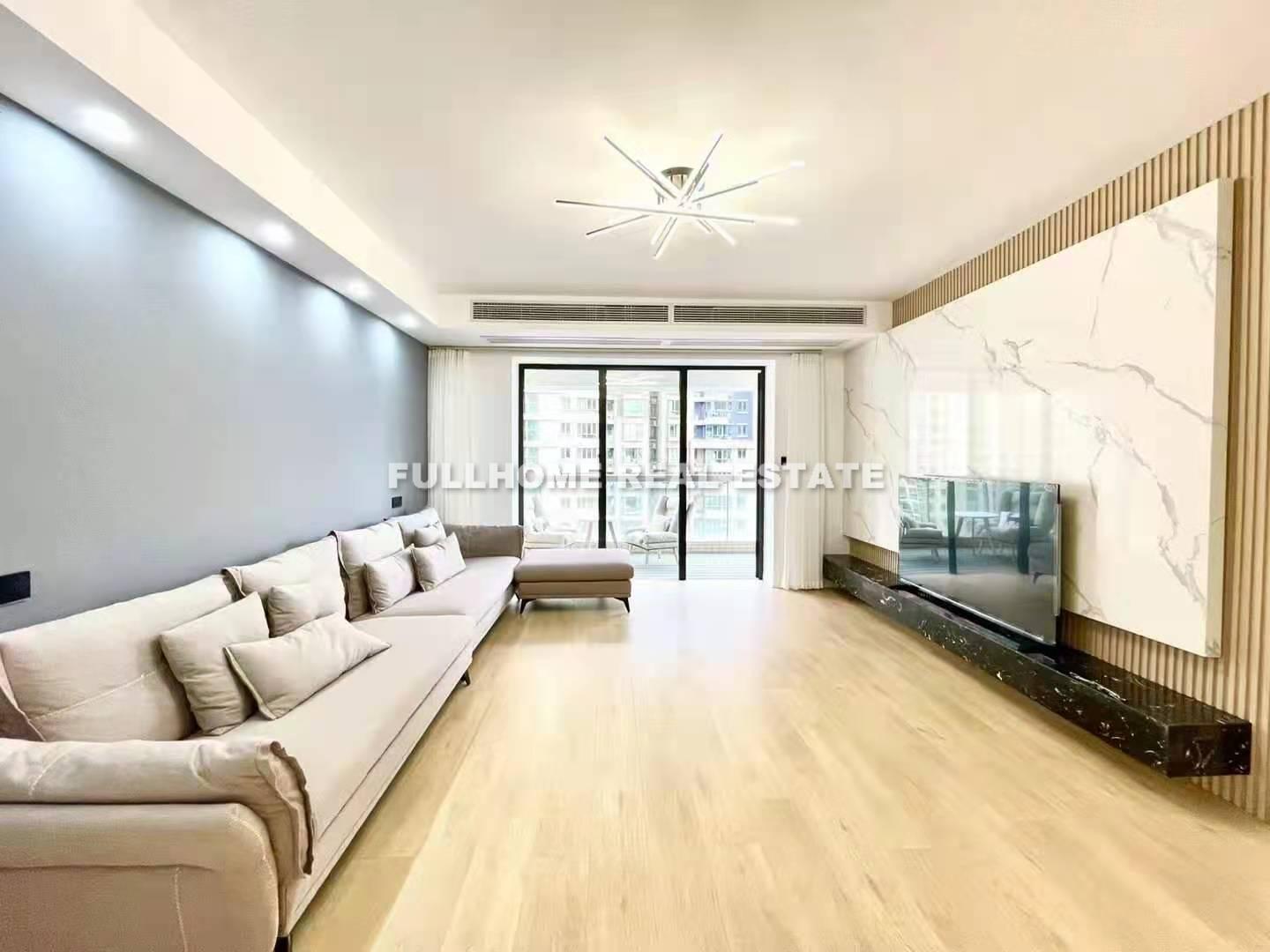 Hai Yue Garden - 4 bedroom apartment in Shanghai, Xintiandi, Downtown