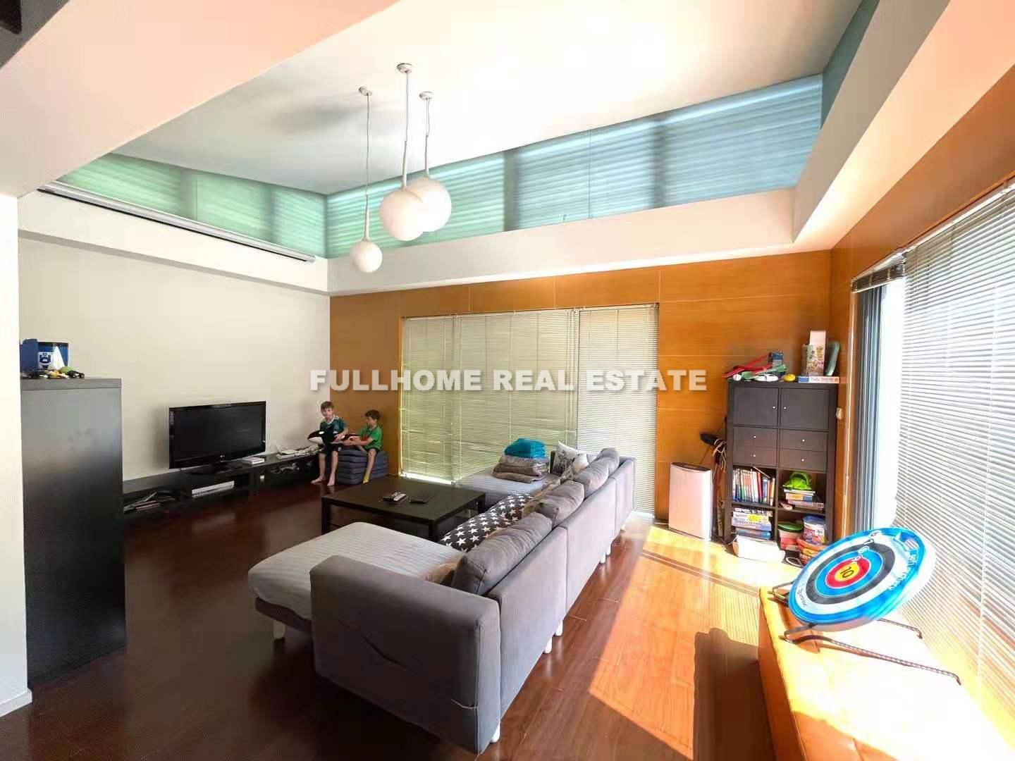 Lakeside Ville - 4 bedroom apartment in Shanghai, Qingpu, Suburb
