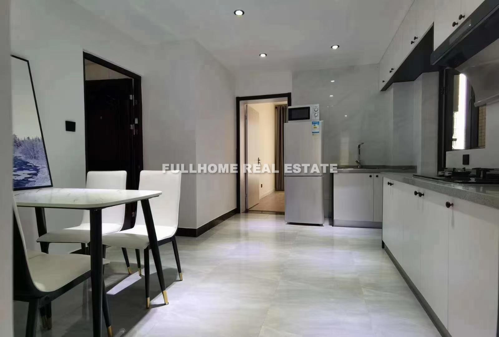 East Huaihai Apartment - 2 bedroom apartment in Shanghai, People Square, Downtown