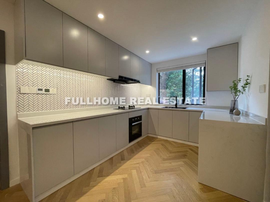 Lane 1501-2500 Middle Huaihai Road Old House	 - Interior view 8, Shanghai rental property