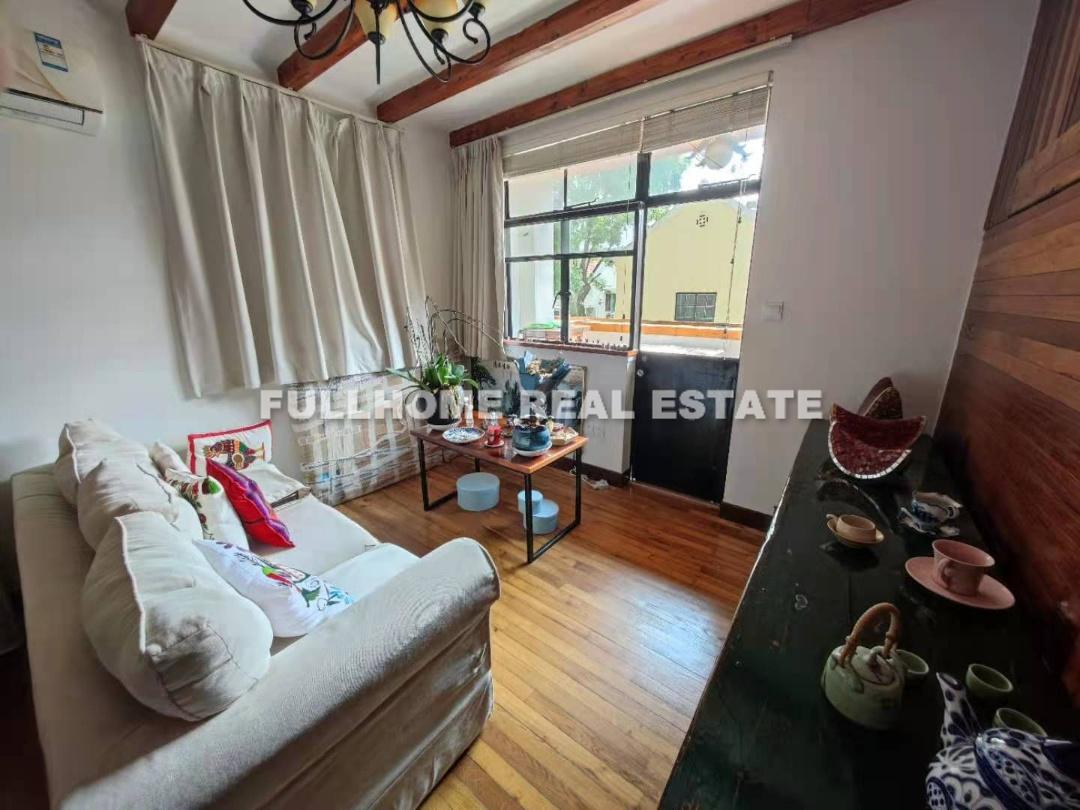 Lane1-500 Taiyuan Road Old House - 1 bedroom apartment in Shanghai, Xujiahui, Downtown