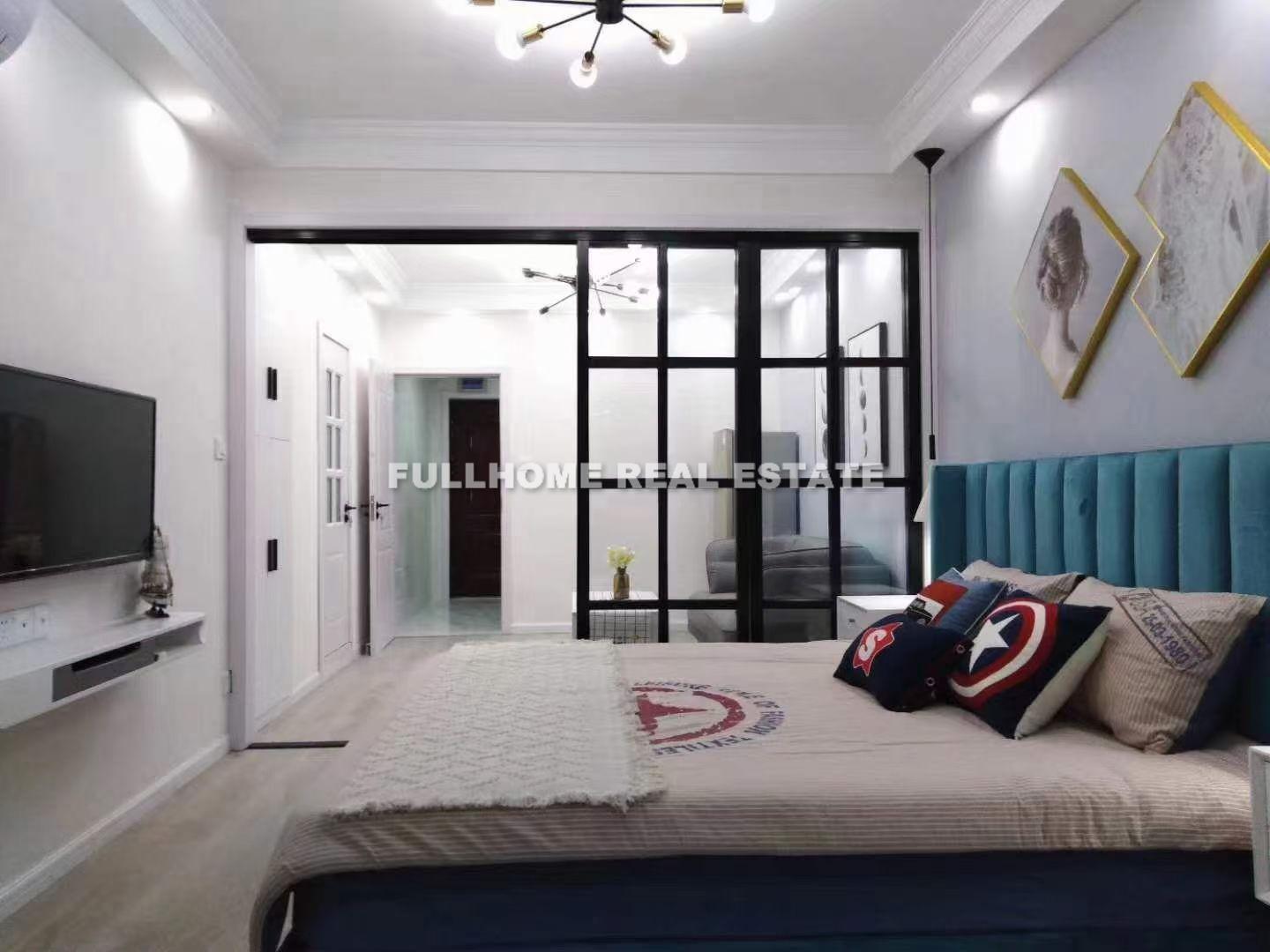 Same compound: Lane 1-200 Kangping Road Old House	, 1 bedrooms in Shanghai