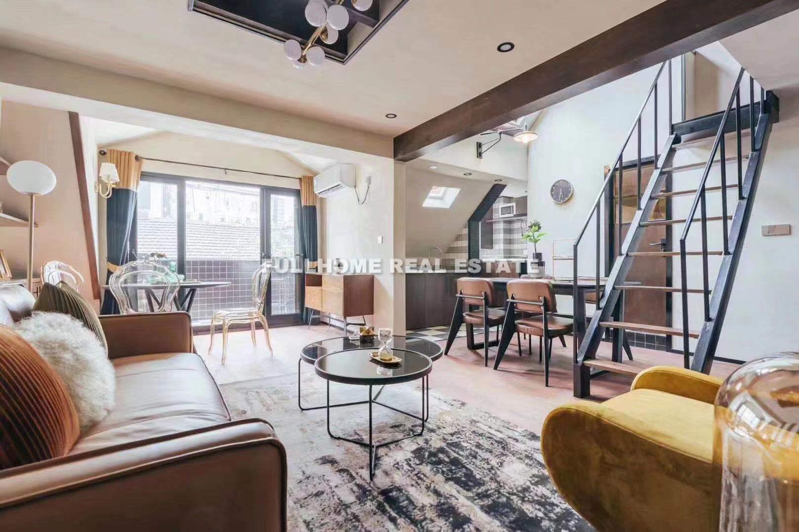Same compound: Lane 118 Ruijin 1st Road Old House, 2 bedrooms in Shanghai