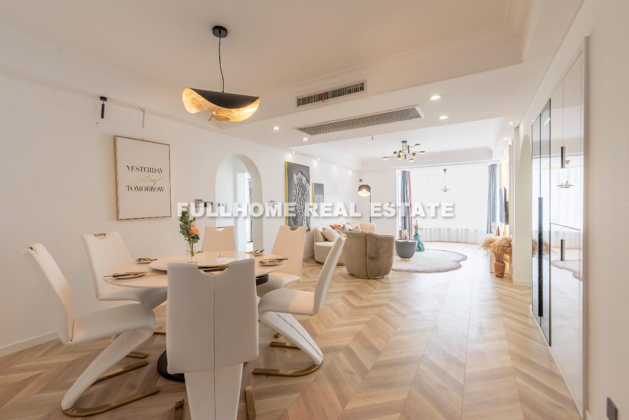 Same compound: Huangpu Monte Vista, 3 bedrooms in Shanghai