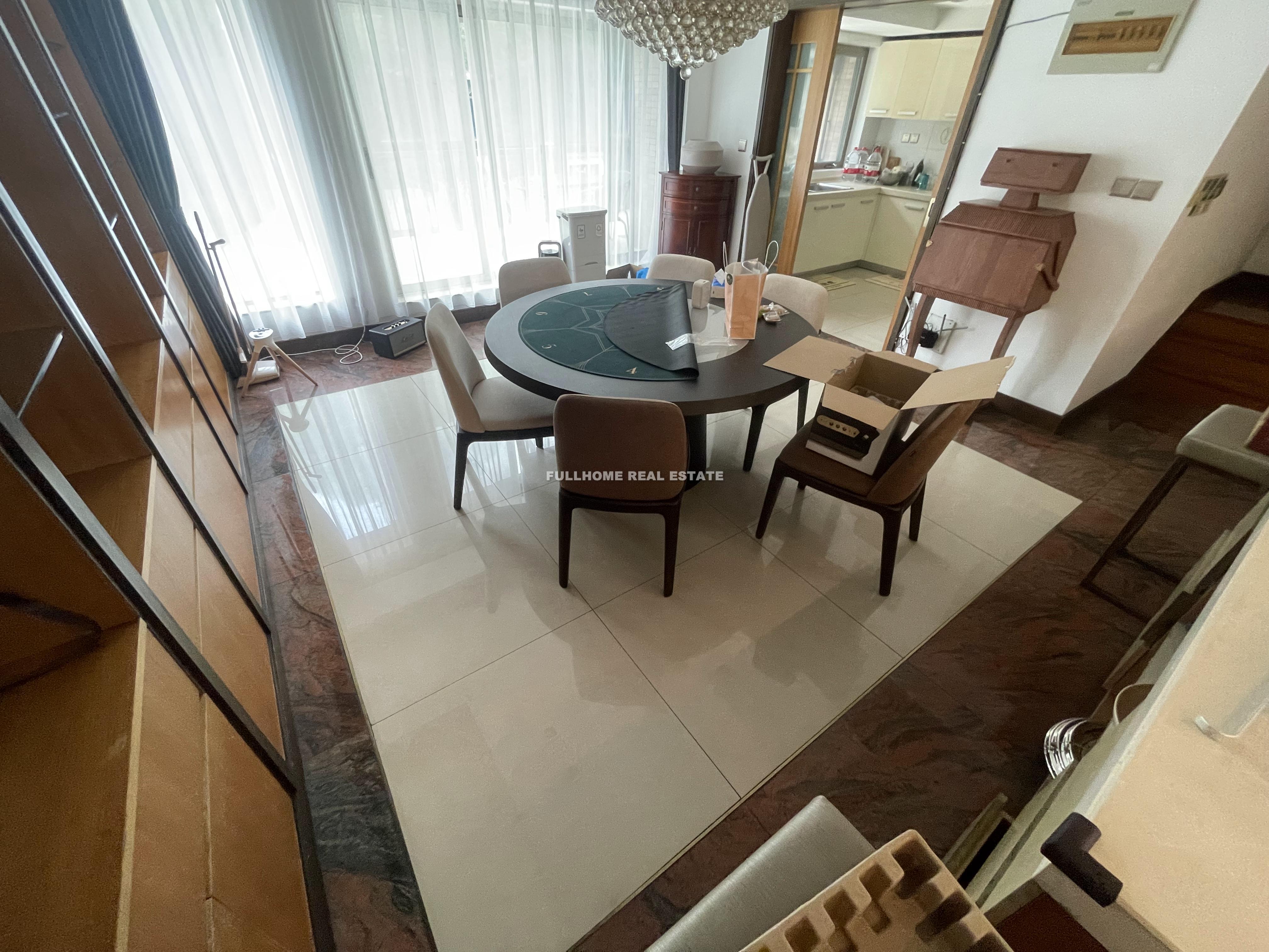 Same compound: Hao Run Yuan, 5 bedrooms in Shanghai