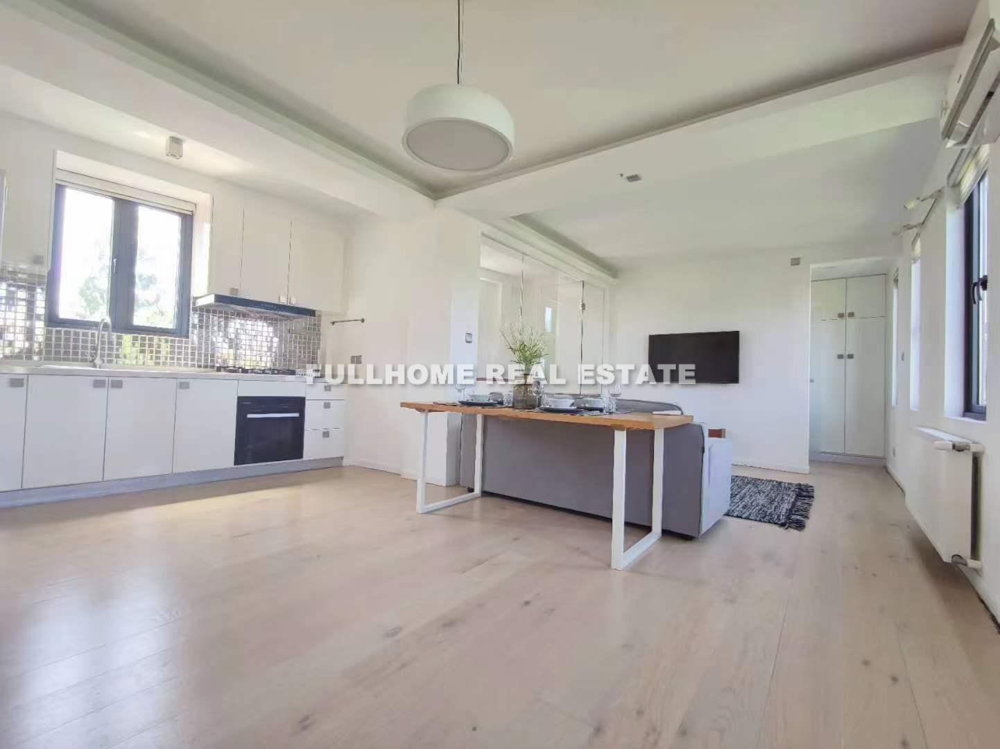 Lane 1-500 Wanpin Road Old House	 - 1 bedroom apartment in Shanghai, Downtown, Downtown