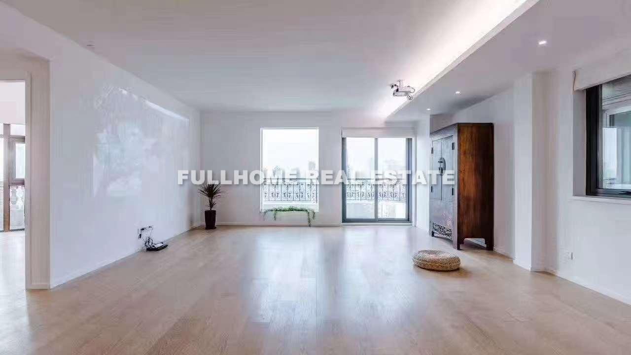 Baroque Palace - 3 bedroom apartment in Shanghai, FFC, Downtown