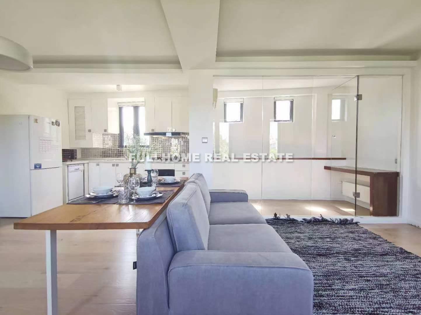 Lane 1-500 Wanpin Road Old House	 - Interior view 2, Shanghai rental property