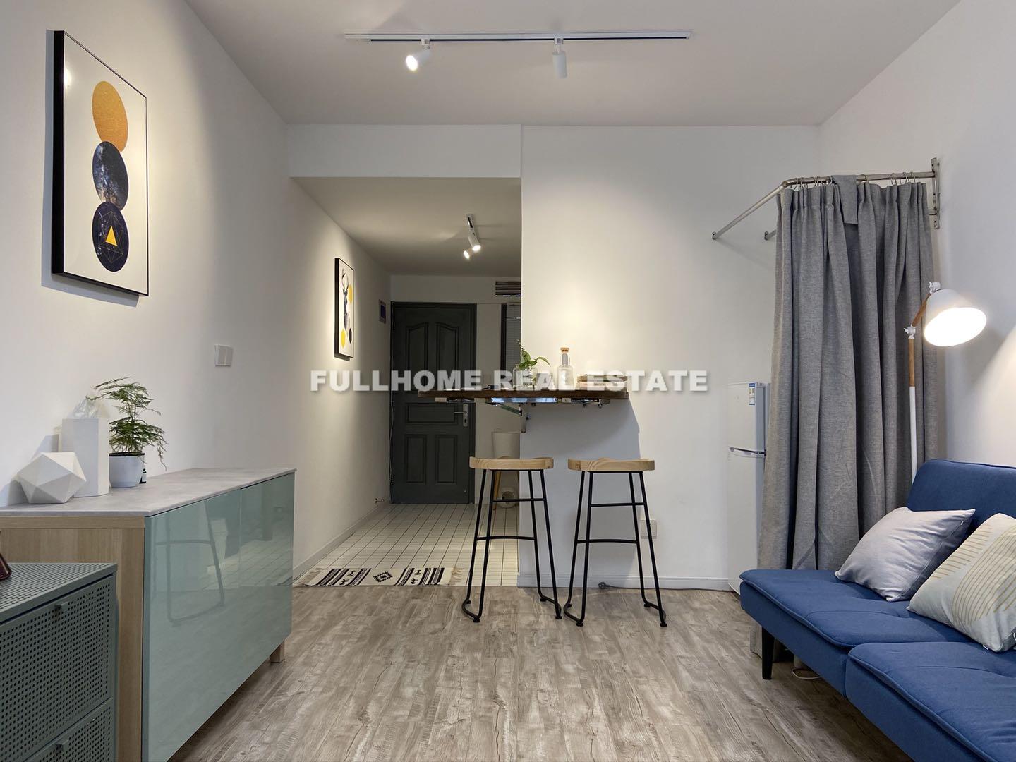 Lane1-500 Tianping Road Old House - 1 bedroom apartment in Shanghai, Xujiahui, Downtown