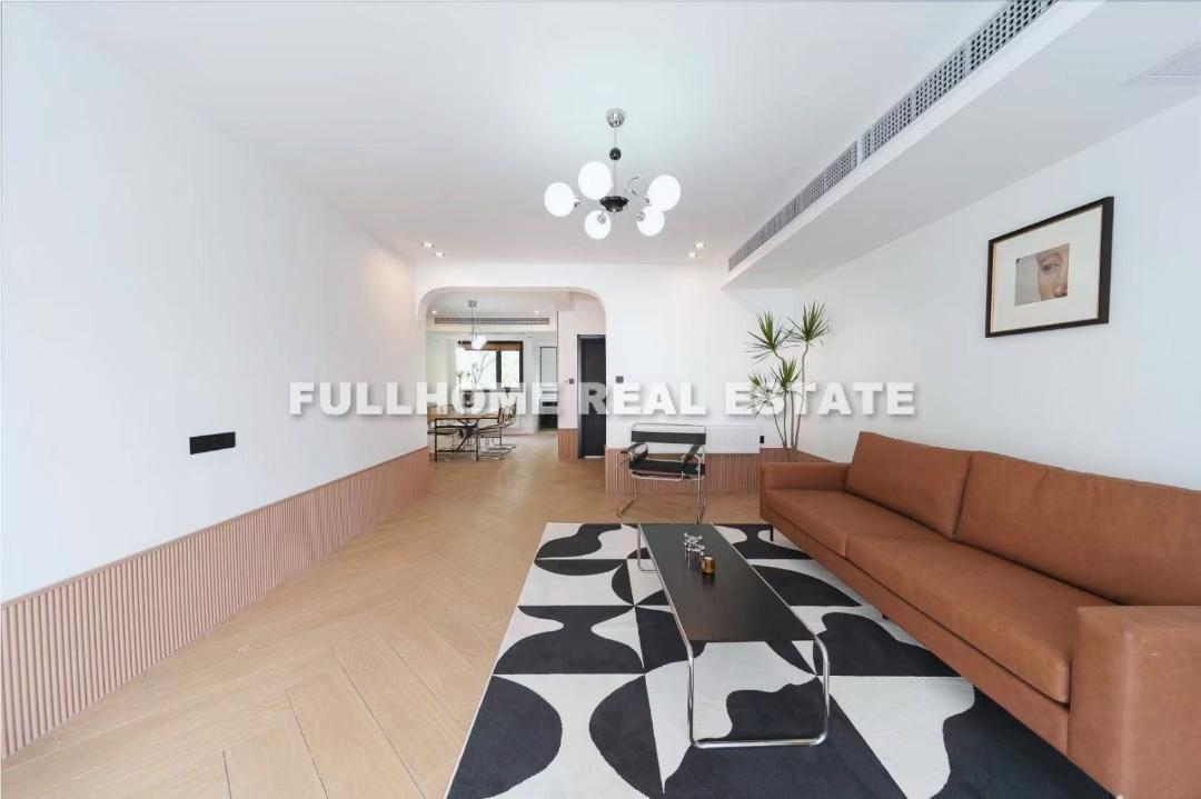 Jinse Gangwan Apartment - 3 bedroom apartment in Shanghai, Downtown, Downtown