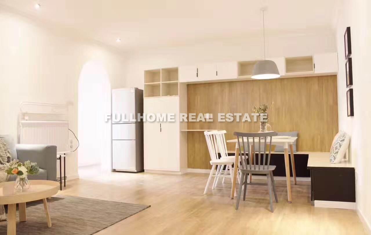 Yude Apartment - 2 bedroom apartment in Shanghai, Xujiahui, Downtown