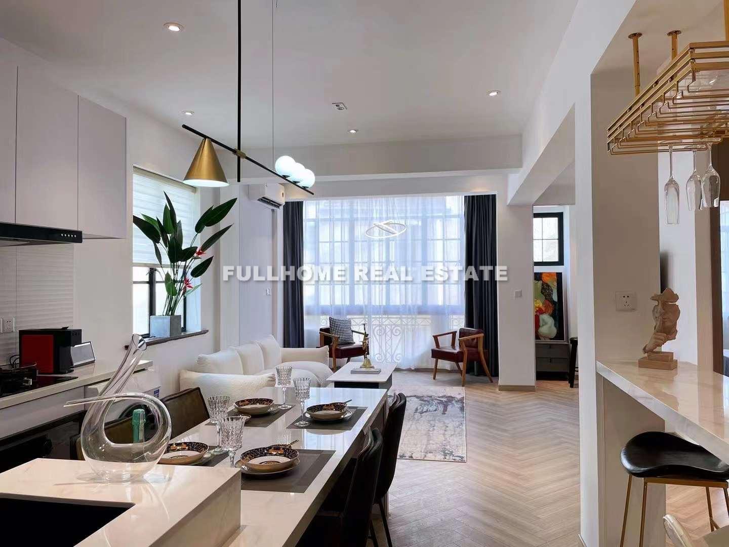 Lane1-500 Taiyuan Road Old House - 2 bedroom apartment in Shanghai, Xujiahui, Downtown