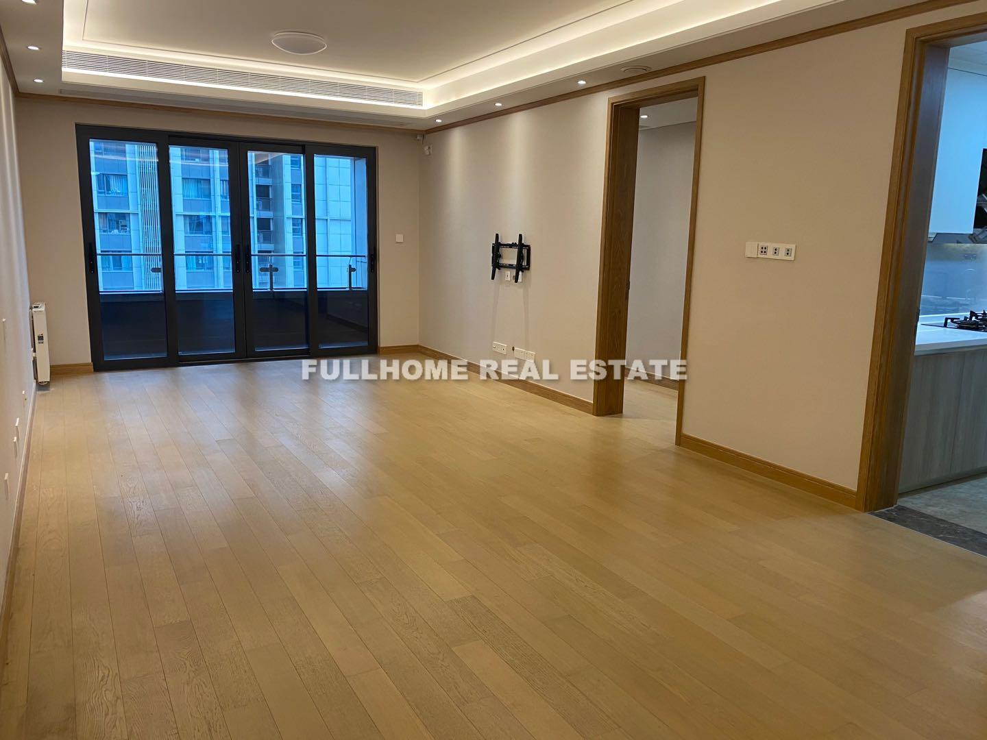 Similar property: Oriental Mansion, 3 bedrooms, 135 sqm in Shanghai