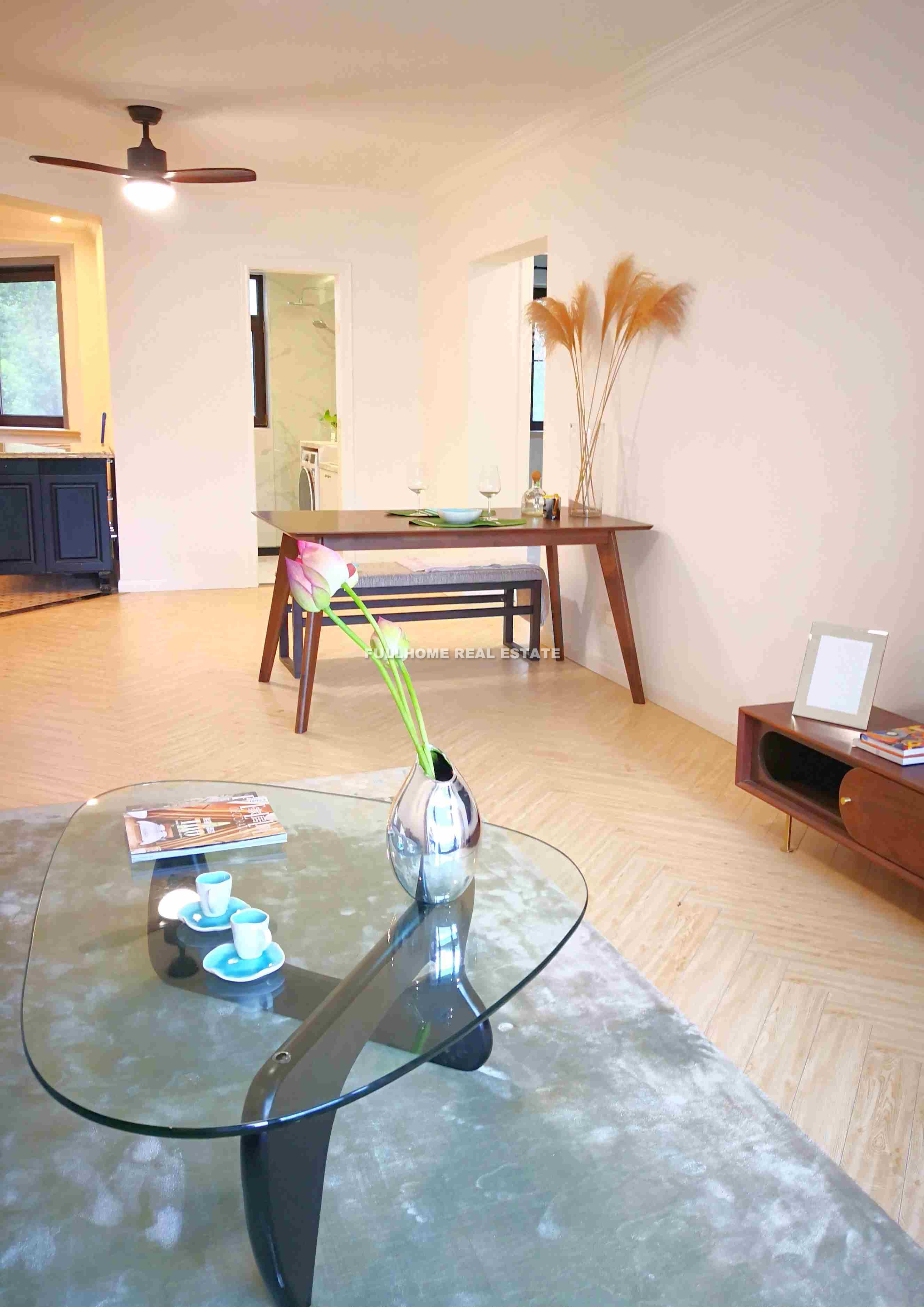 President Apartment - 2 bedroom apartment in Shanghai, FFC, Downtown