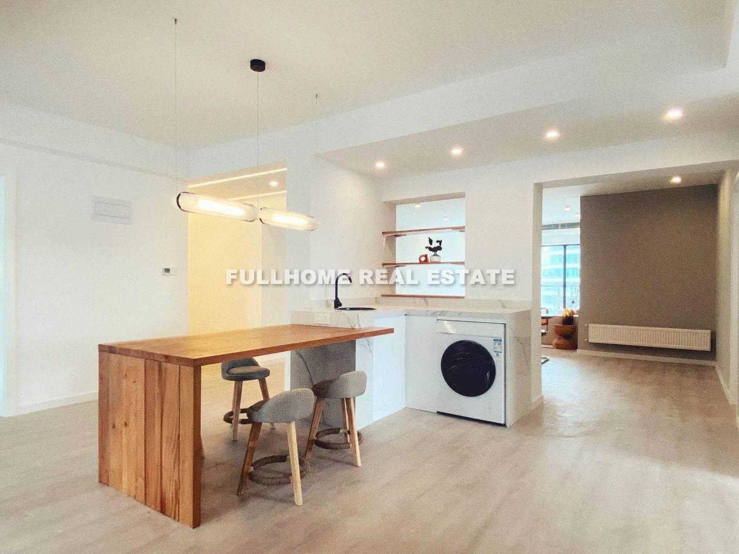 HuiCui Garden - 4 bedroom apartment in Shanghai, Xujiahui, Downtown