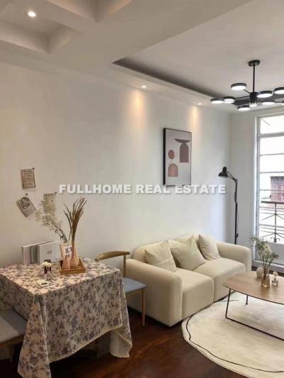 Same compound: Lane1-500 Taiyuan Road Old House, 1 bedrooms in Shanghai