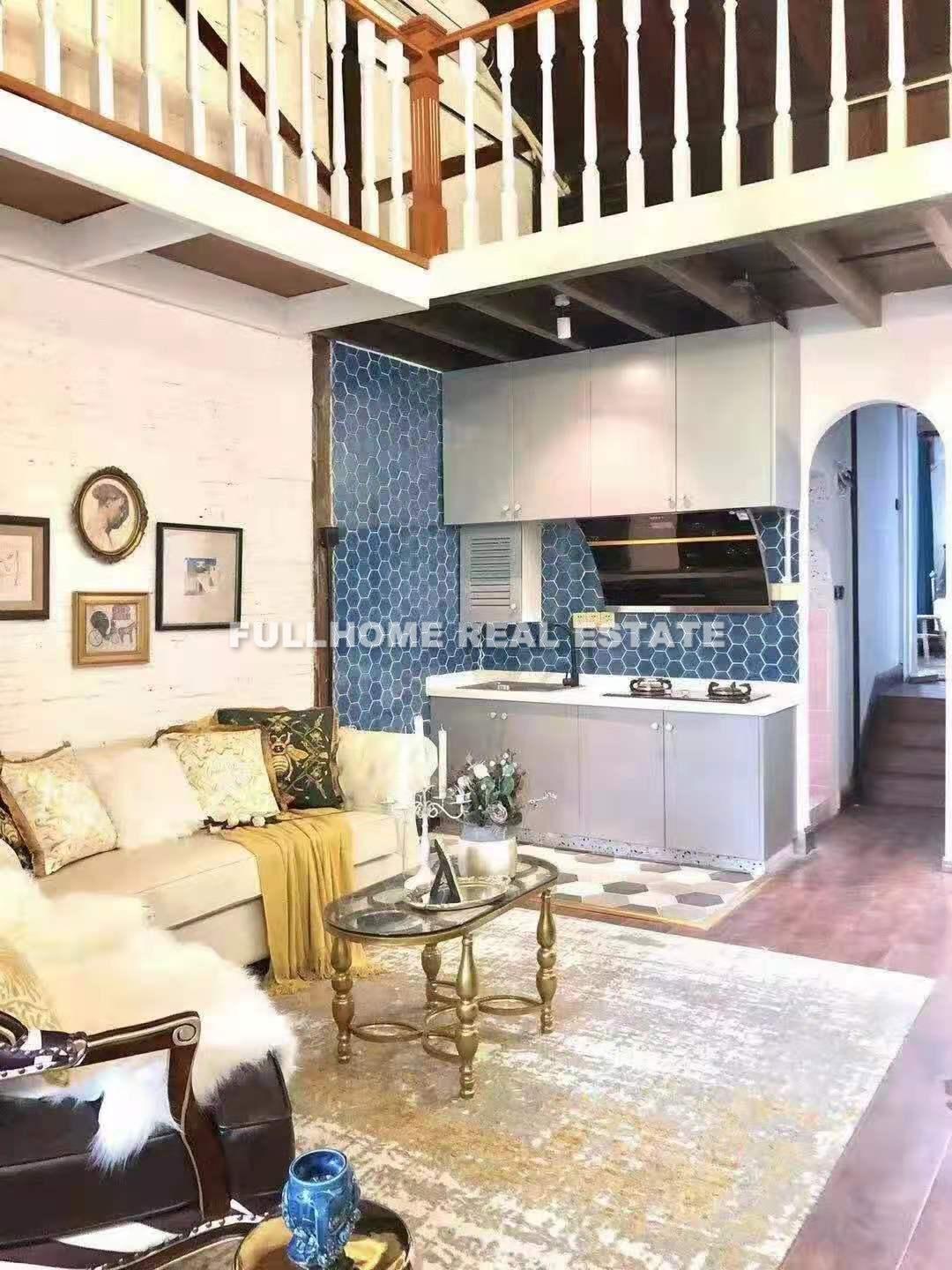 Same compound: Huai Hai Fang, 2 bedrooms in Shanghai