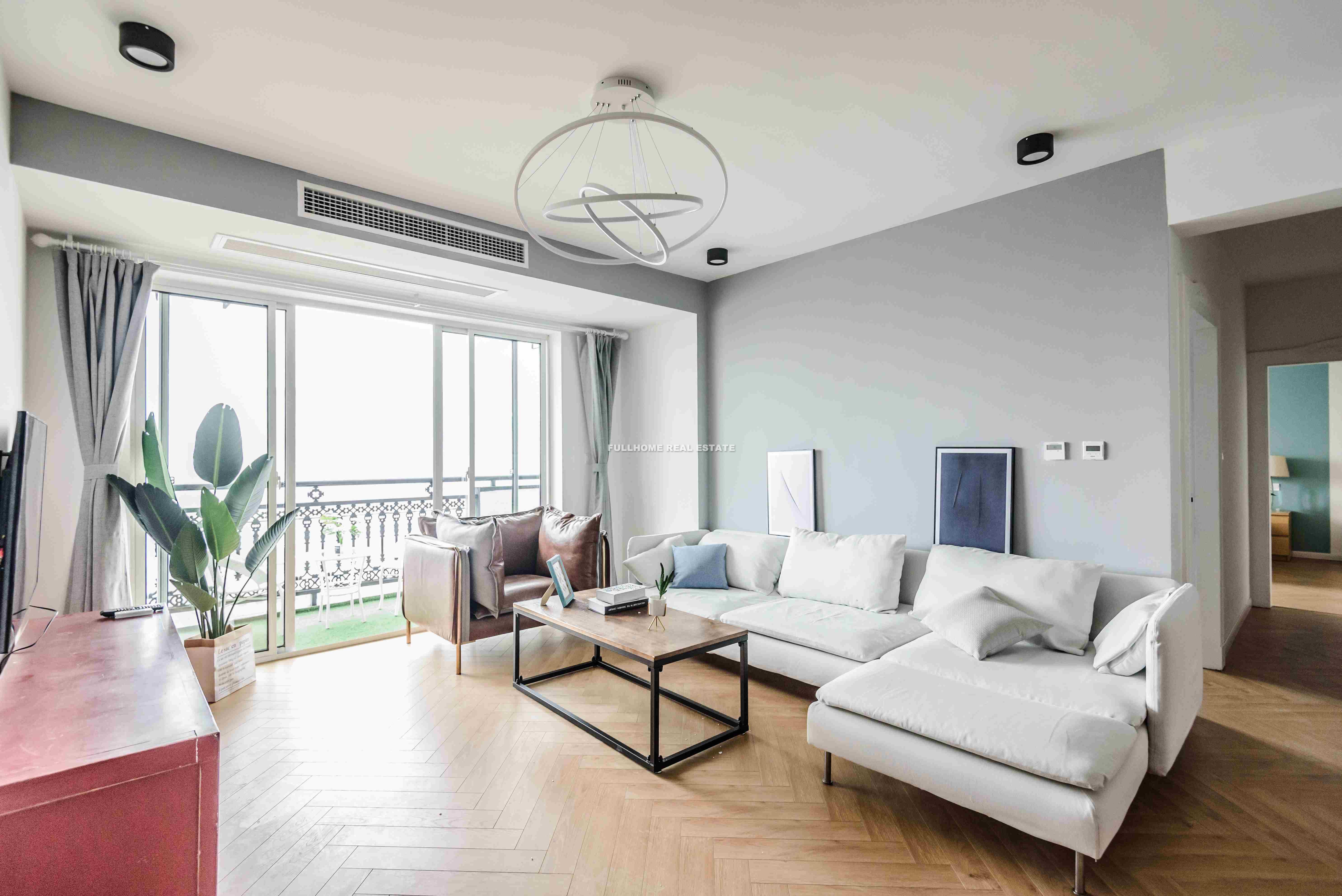 Same compound: Baoli Apartment, 3 bedrooms in Shanghai