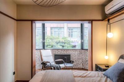 Same compound: Wanping Apartment, 3 bedrooms in Shanghai
