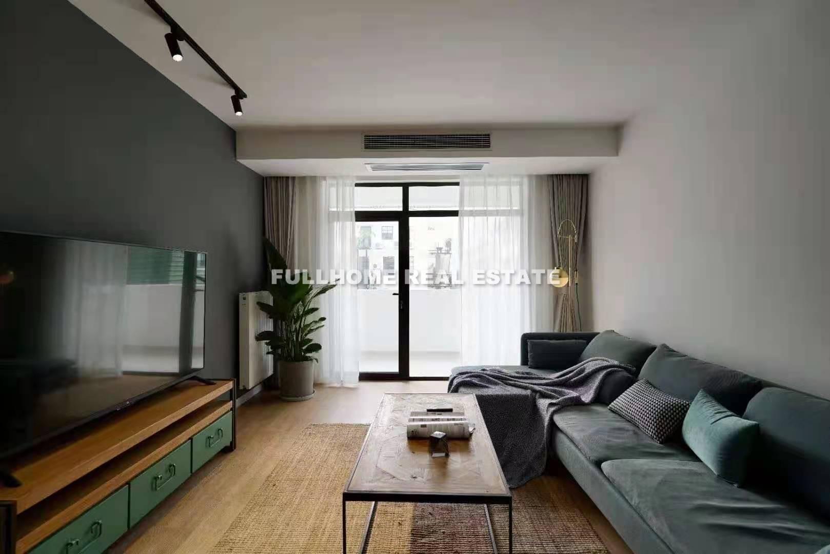 Same compound: Changfeng Apartment, 2 bedrooms in Shanghai