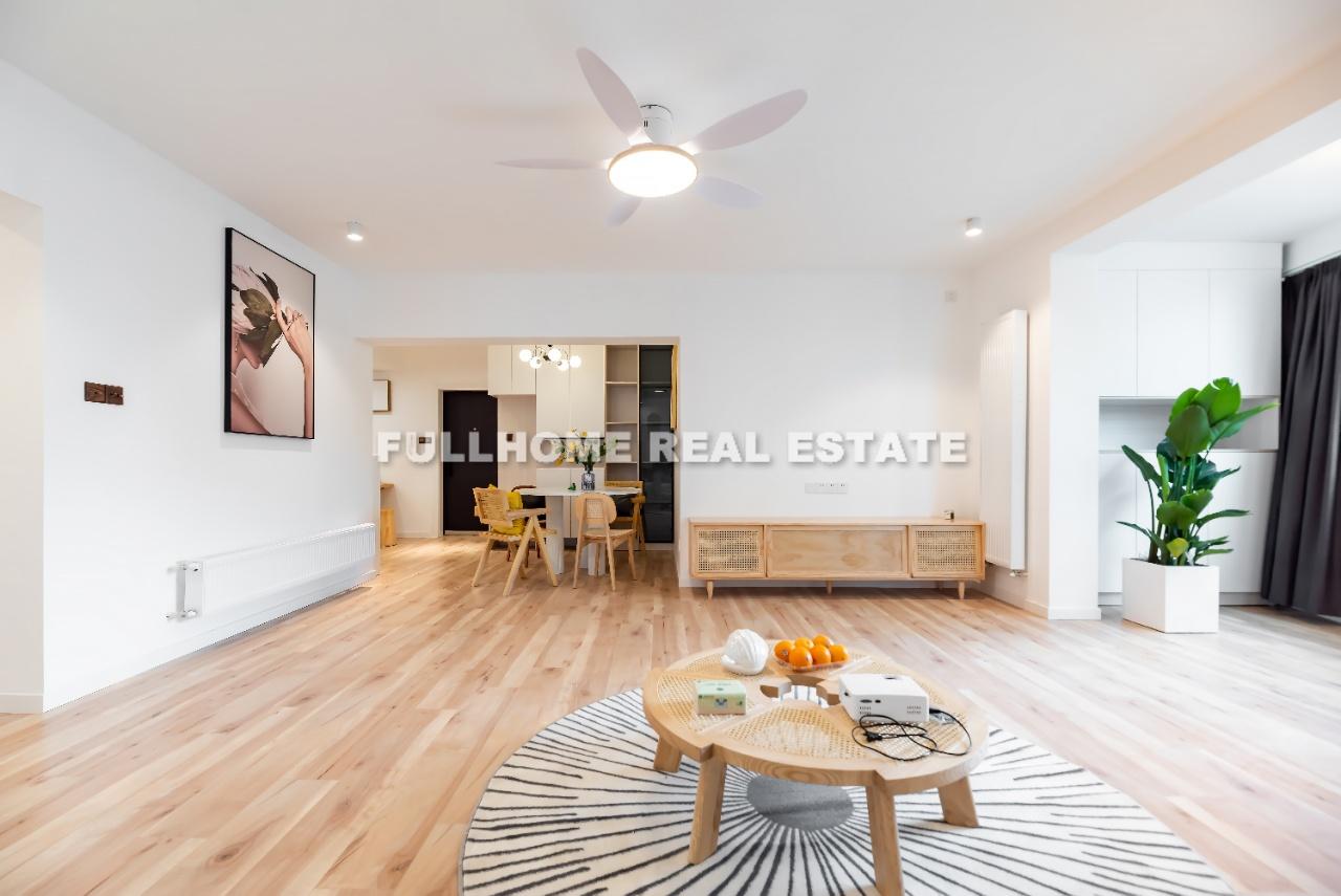 Lao Xi Men International Plaza - 2 bedroom apartment in Shanghai, Downtown, Downtown