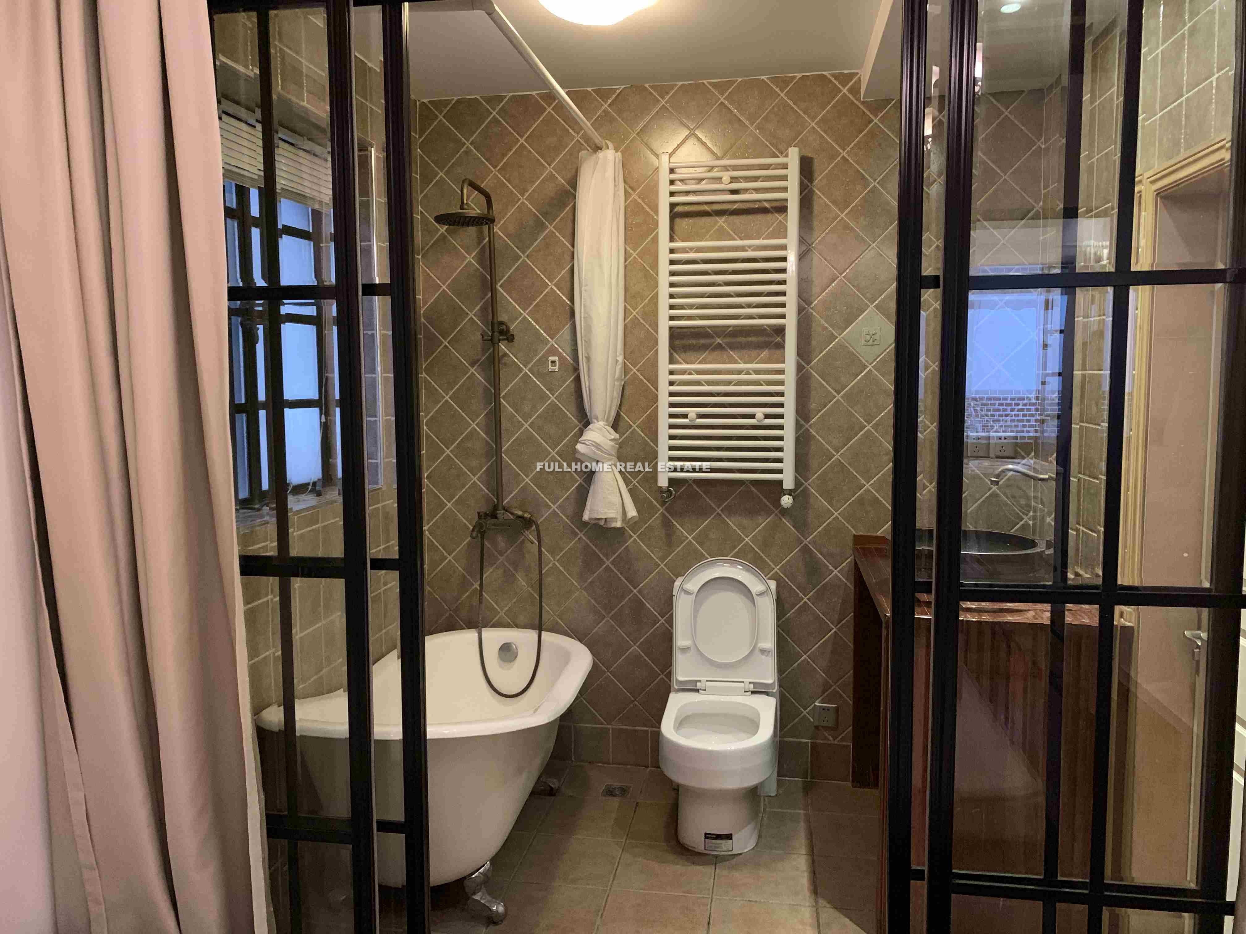 Lane 1-500 South Chongqing Road Old House - Interior view 3, Shanghai rental property