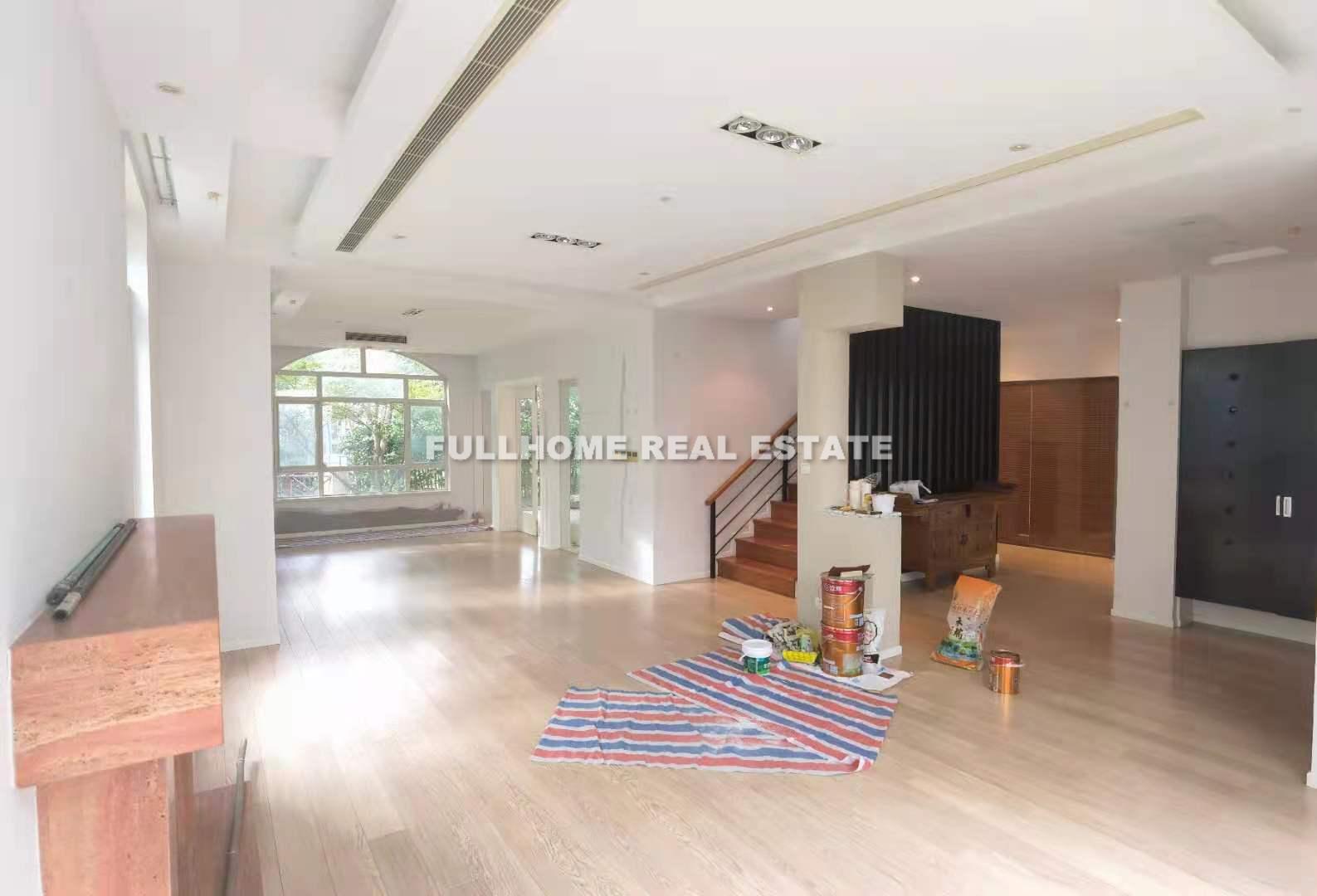 Violet Country Villa - 5 bedroom apartment in Shanghai, Qingpu, Suburb