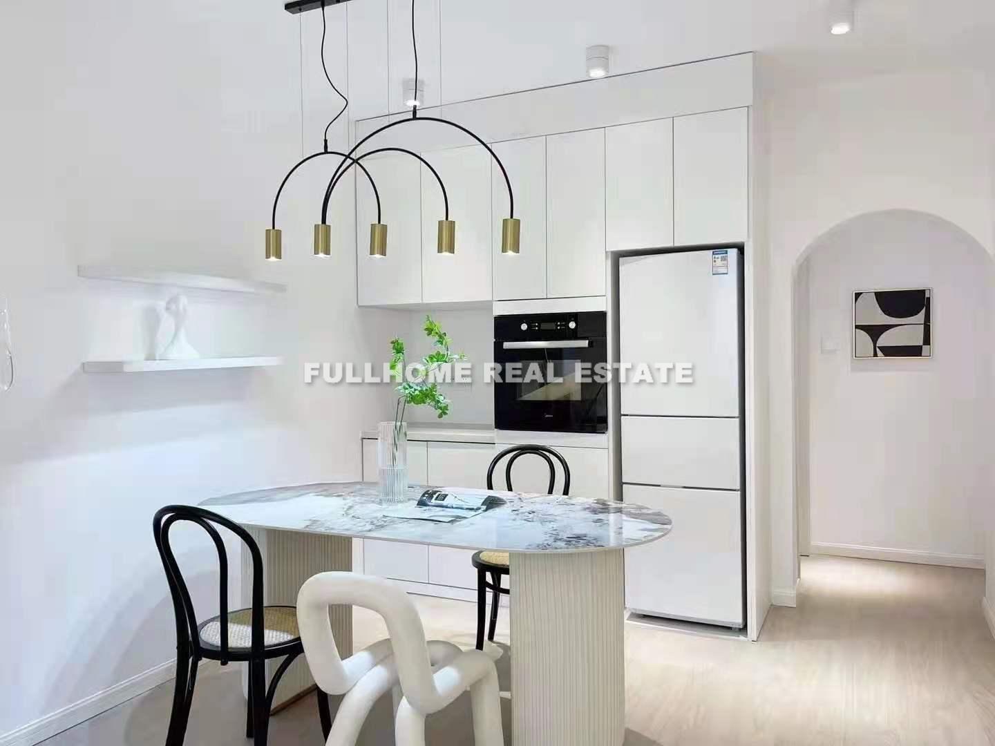 Same compound: Ning Kang Apartment, 1 bedrooms in Shanghai