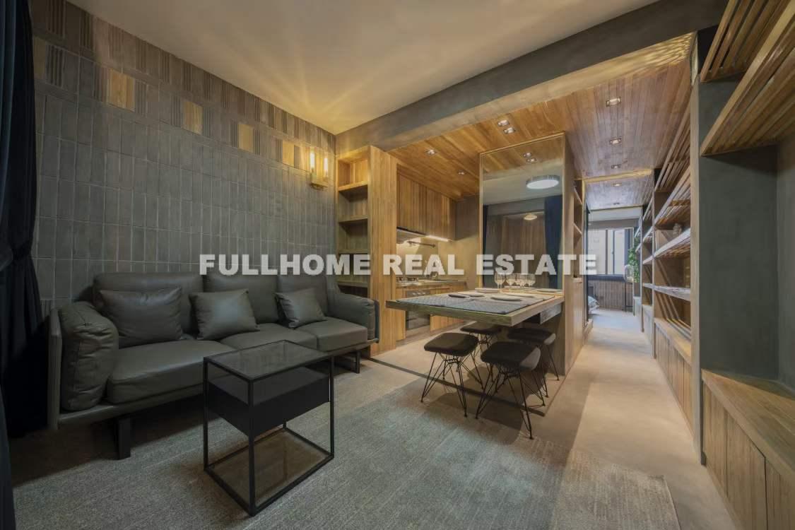Same compound: No.58 Hengshan Road Old House, 1 bedrooms in Shanghai