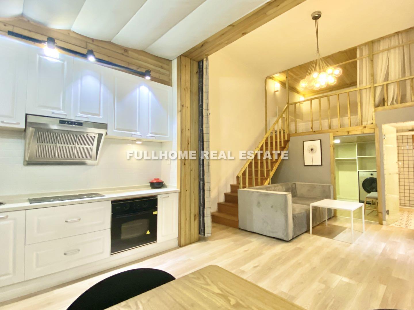 Same compound: Huayuan Fang, 1 bedrooms in Shanghai