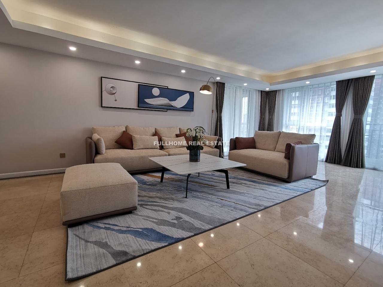 Guangcai International Mansion - 4 bedroom apartment in Beijing, Sanlitun