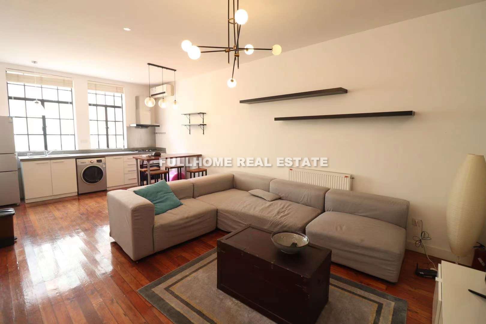 Lane 1001-1500 Middle Huaihai Road Old House - 2 bedroom apartment in Shanghai, Downtown, Downtown