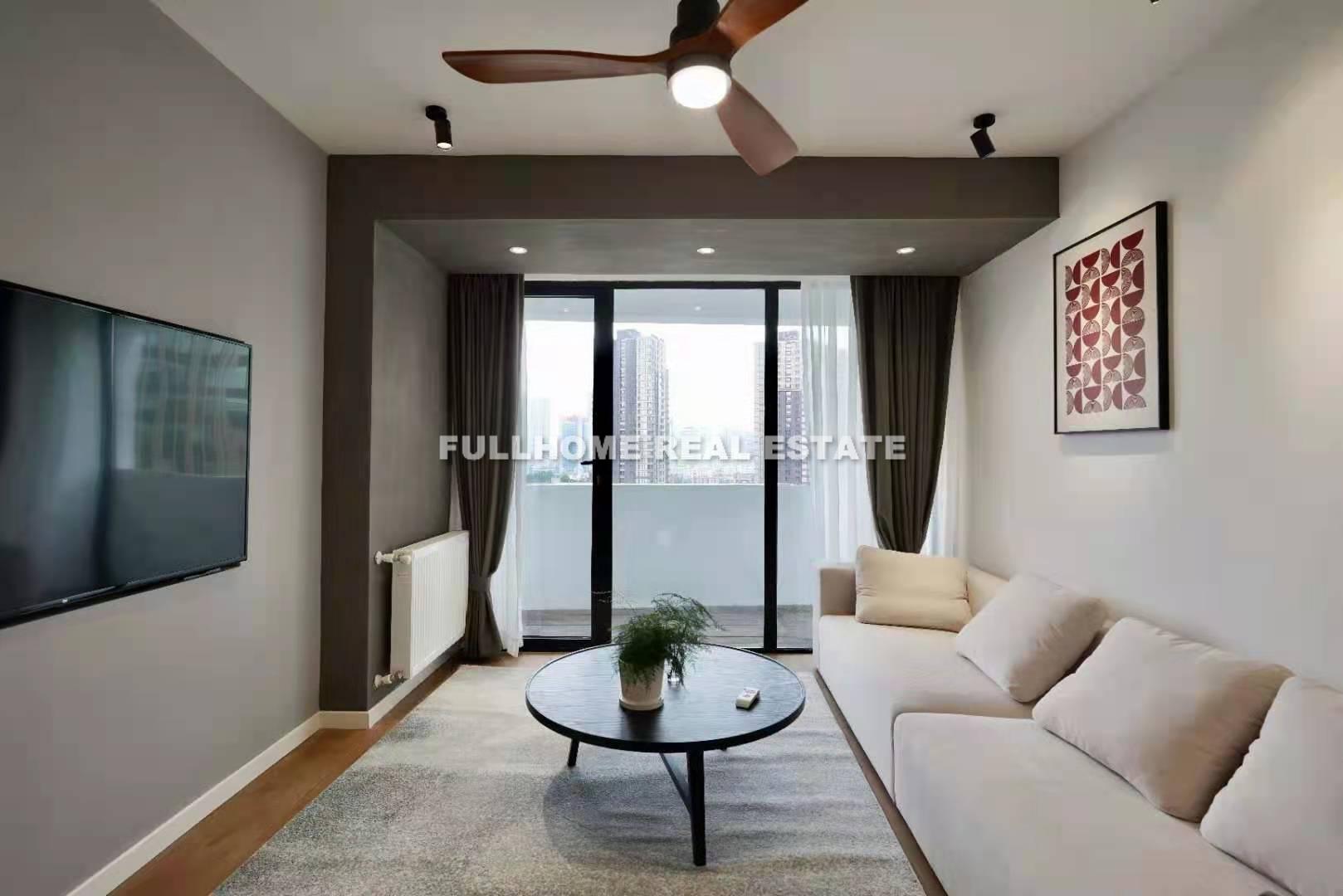 Huzhong Garden - 2 bedroom apartment in Shanghai, Jing An, Downtown