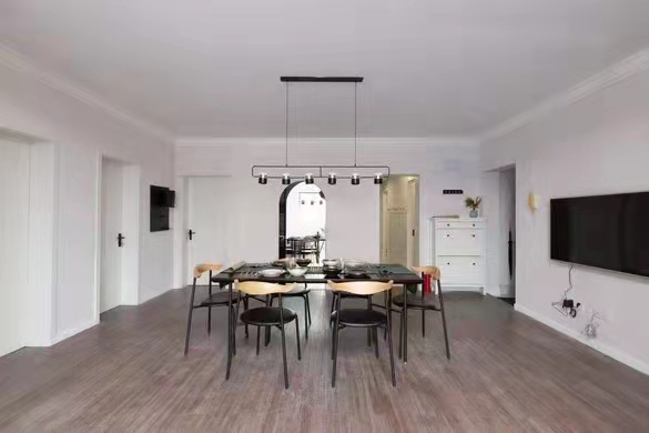 Same compound: Jingan Changhua Apartment, 3 bedrooms in Shanghai