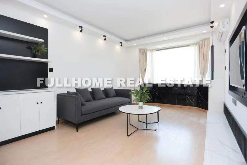 Same compound: Nanyang Unit, 2 bedrooms in Shanghai