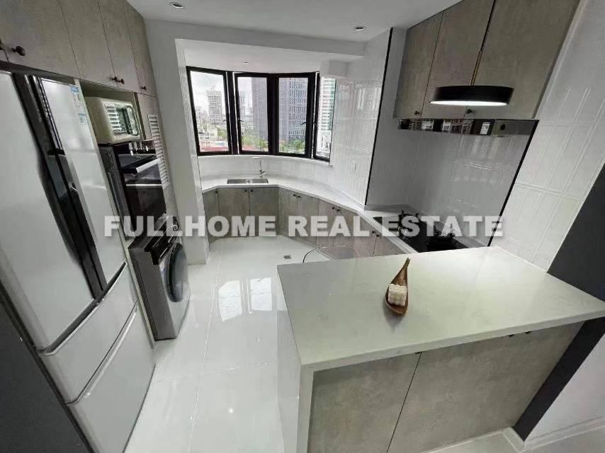 Same compound: Jin Nan Garden, 3 bedrooms in Shanghai