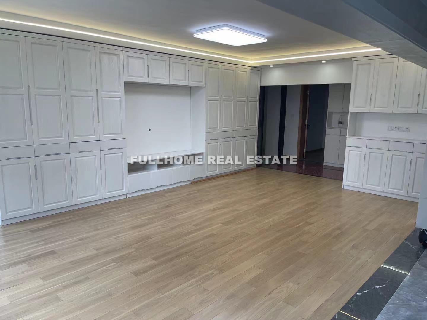 Rotterdam Garden - 4 bedroom apartment in Shanghai, Downtown, Downtown